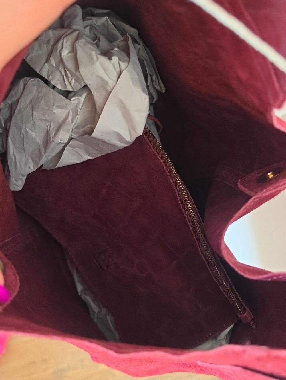 Handmade Suede Croc-Embossed Hobo Bag - Burgundy - Picture 7 of 7